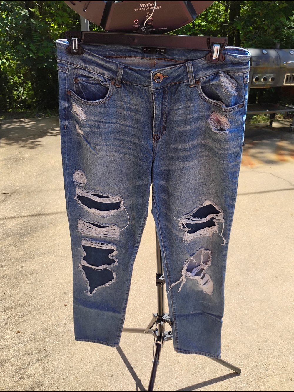 Distressed Women's Blue Jeans - Casual Ripped Denim